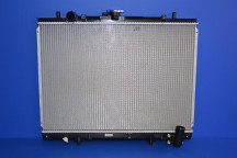 Radiator (Manual) With Cap Right or Left Hand Drive