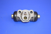 Rear Wheel Cylinder (Drum Brake) R/H