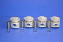 Engine Piston Set (4) STD (Without Rings)
