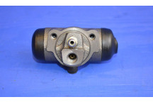 Rear Wheel Cylinder (Drum Brake) L/H (With Bleed Screw)