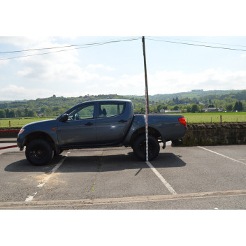 Uprated Rear Leaf Spring And Shock Absorber Kit (5+3 Leaf)