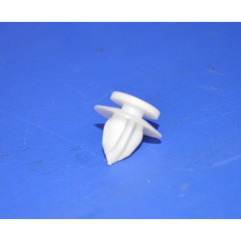 Clip Scuff Plate (Genuine)