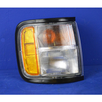 Front Side Lamp Indicator Assembly R/H