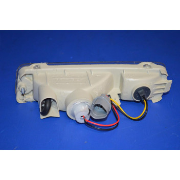 Front Bumper Side Indicator Lamp R/H (Clear Dimpled Lens)