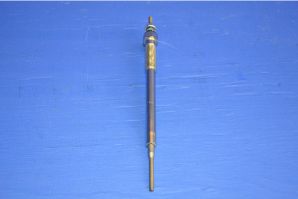 Glow / Heater Plug (11 Volt) 4 Per Engine