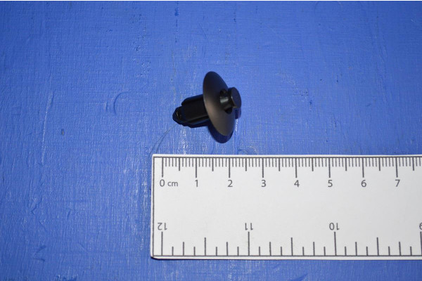 Universal Push Retainer Clip