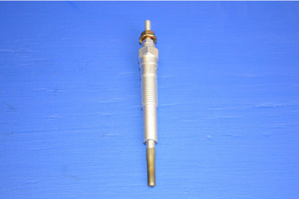 Glow / Heater Plug (11 Volt) 4 Per Engine