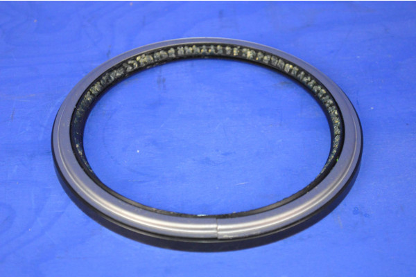 Nissan Patrol Y60 Swivel Housing Seal (1)
