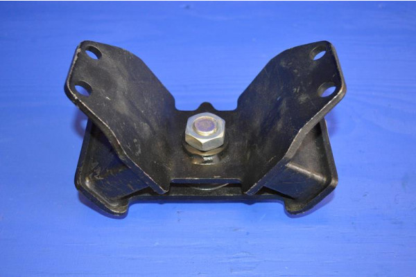 Gearbox Mounting (Manual Transmission) LJ70 1990 ->