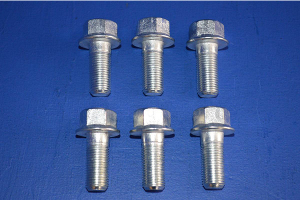 Chassis Gearbox Crossmeber No.3 Fitting Bolts (6)