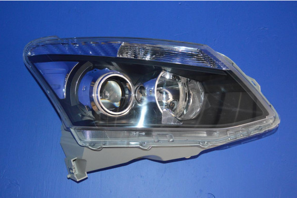 Headlamp R/H Electric/Manual Adjustment (Right Hand Drive)
