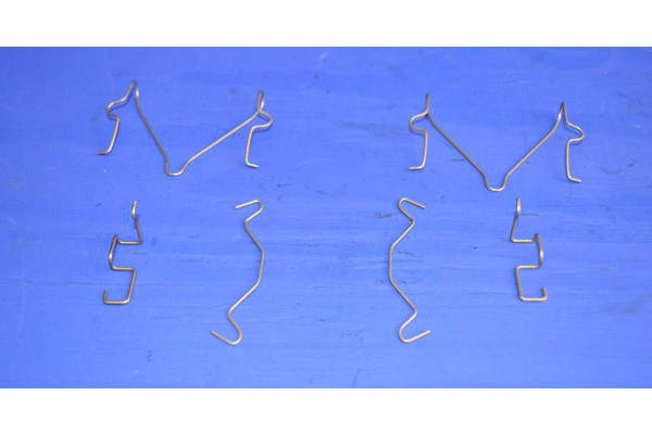 Rear Brake Pads Fitting Clips Kit