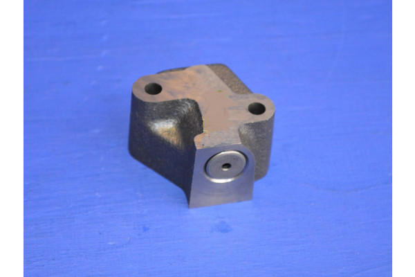 Engine Oil Pump Chain Tensioner