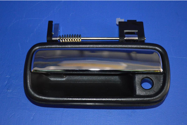 Front Door Handle Outer L/H (Black/Chrome)