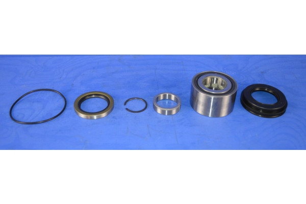 Toyota Landcruiser Rear Wheel Bearing Kit + Rear Disc Brakes