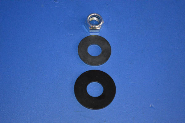 Rear Shock Absorber Lower Fitting Kit (1)