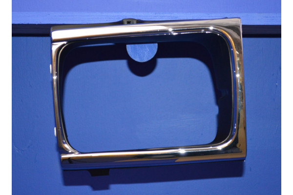 Radiator Grille Outer Surround L/H Chrome / Black