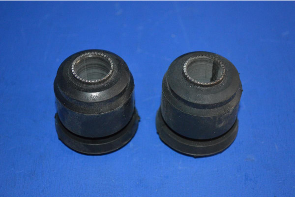 Front Wishbone Upper Bush Kit (1 Side) (2)