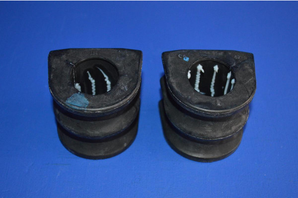 Front Anti Roll / Sway Bar Bush Kit (Rubber)