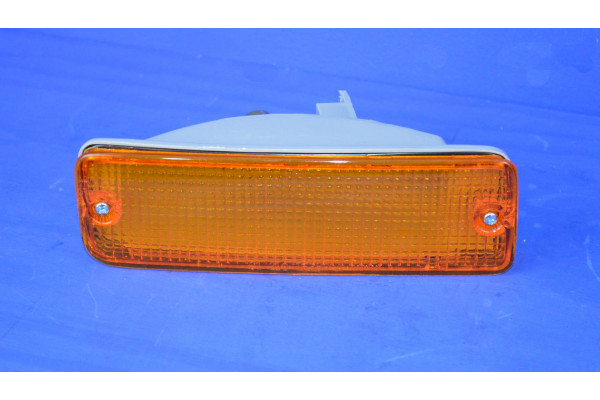 Toyota Hilux Front Bumper Indicator Lamp R/H 1988->1997