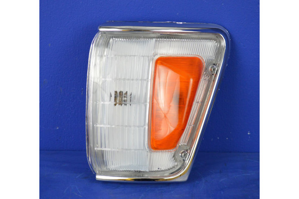 Front Side Lamp Assembly Chrome L/H