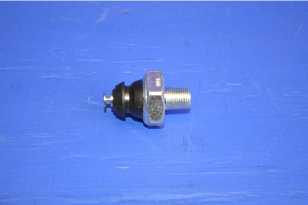 Engine Oil Pressure Switch (Light) Tama