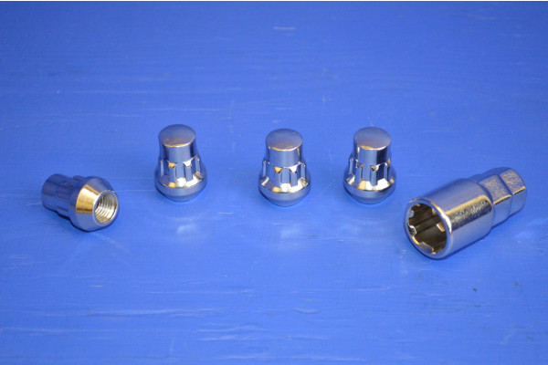 Locking Wheel Nut Set (4) Bevelled Type