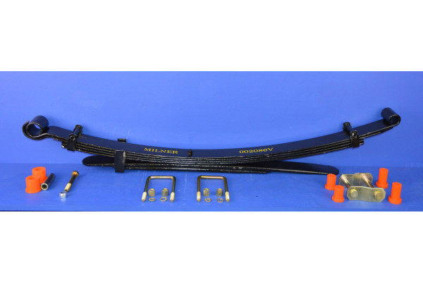 Rear Leaf Spring With Fitting Kit (4+2 Leaf) Standard