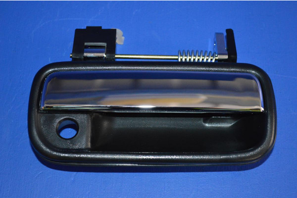 Front Door Handle Outer R/H (Black/Chrome)