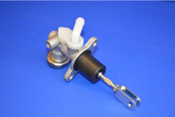 Clutch Master Cylinder (Right Hand Drive)