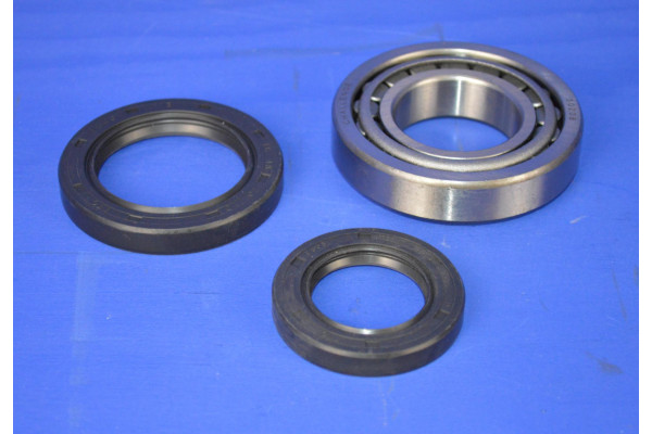 Isuzu Pickup Rear Wheel Bearing Kit (1 Side) 1992-2003