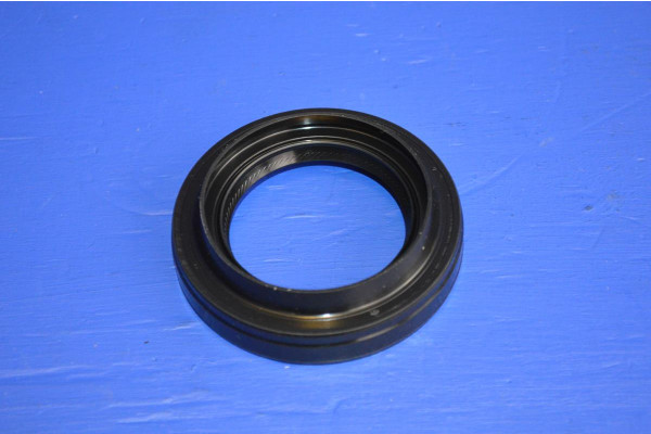 Transfer Box Output Seal Front (45mm Id)