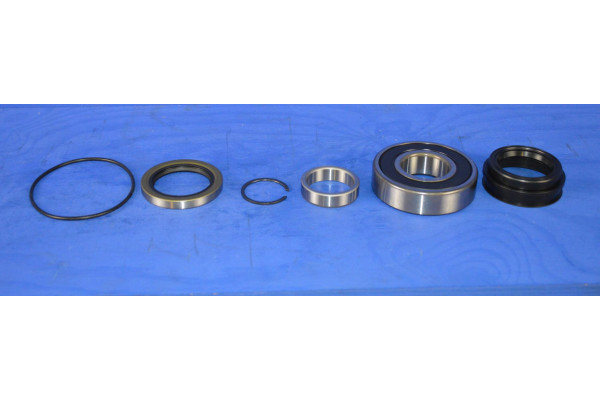 Toyota Landcruiser Rear Wheel Bearing Kit 1986->1990