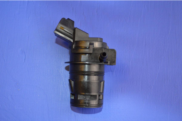 Front Windscreen Washer Motor / Pump