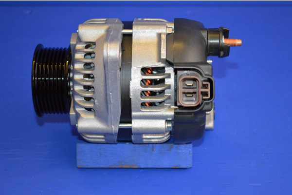 Alternator (90 Amp)