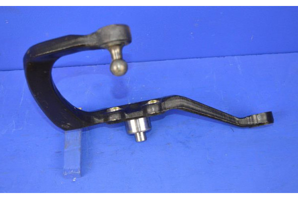 Steering Knuckle Arm Boomerang (Left Hand Drive)