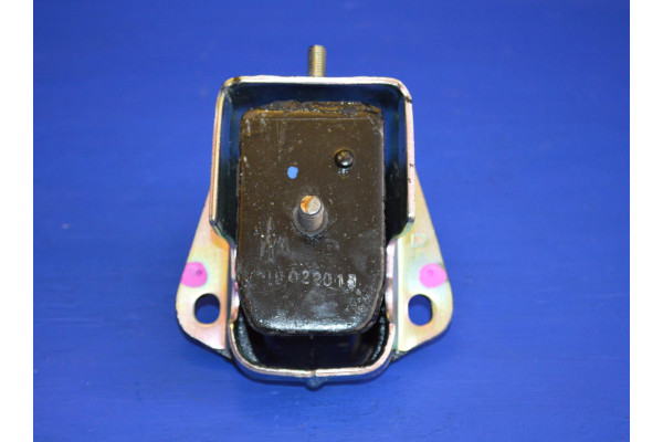 Engine Mounting Rubber R/H