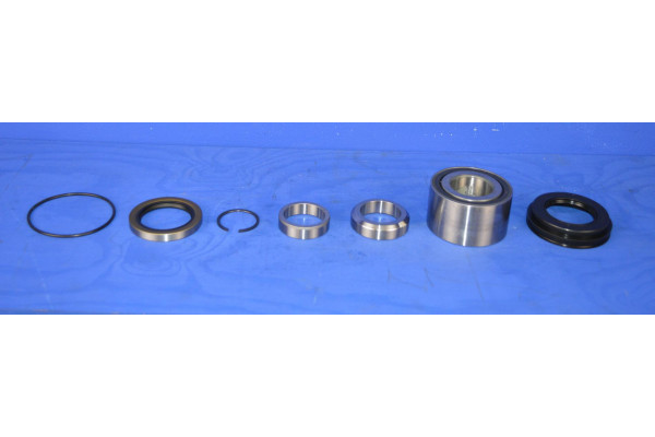 Toyota Landcruiser Colorado Rear Wheel Bearing Kit +ABS