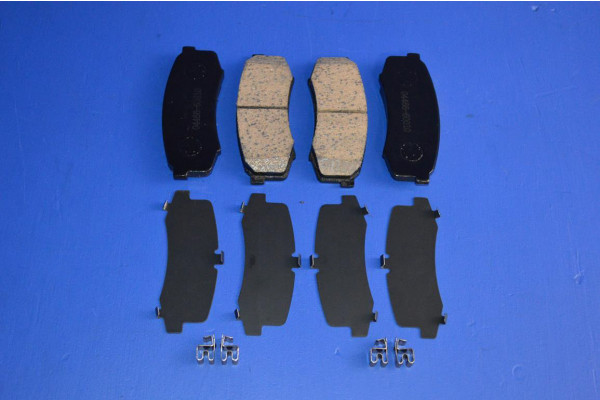 Rear Brake Pads Complete With Anti Squeal Shim Kit