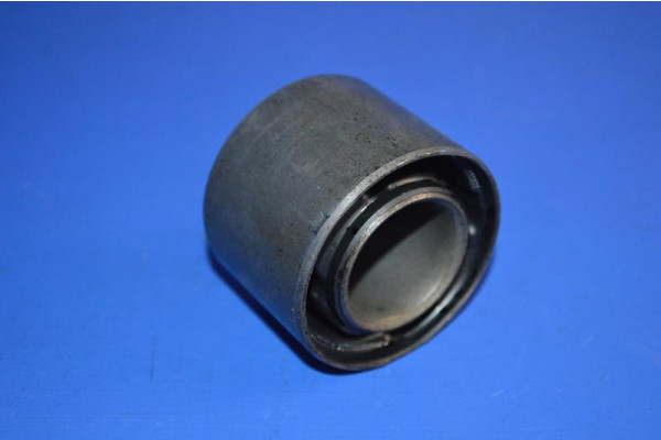 Rear Differential Cross Member Bush (Genuine) 2 Per Member