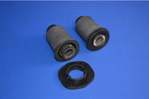 Front Wishbone Lower Bush Kit To Chassis One Side Metalastic