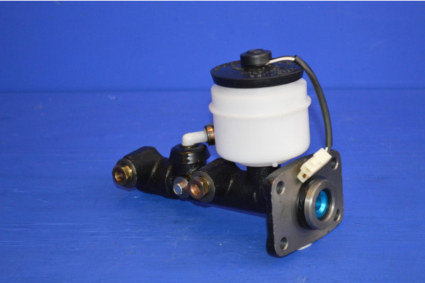 Brake Master Cylinder (Right Hand Drive)