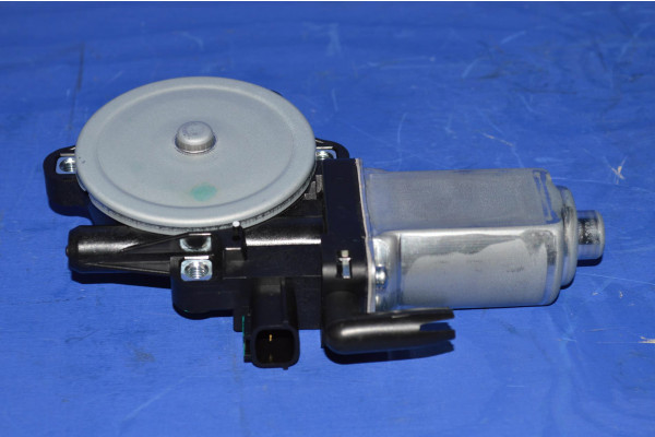 Front Window Motor R/H