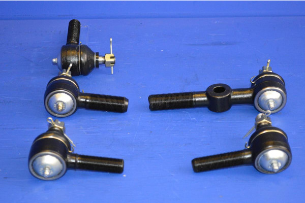 Steering Relay / Track Rod End Set (5) (Right Hand Drive)