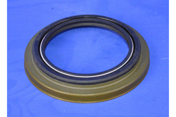 Toyota Landcruiser Front Wheel Bearing Seal Outer 1996-2002