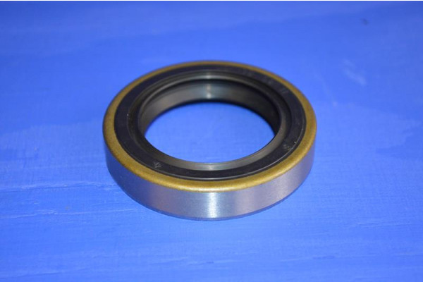 Rear Transfer Box Output Oil Seal (38mm ID)