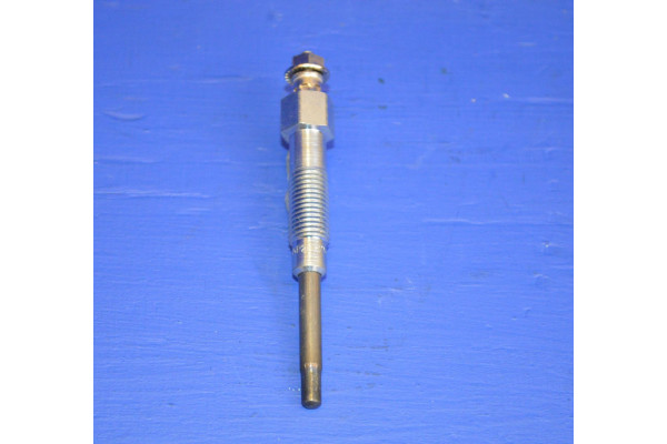 Glow / Heater Plug (7 Volt) 4 Per Engine