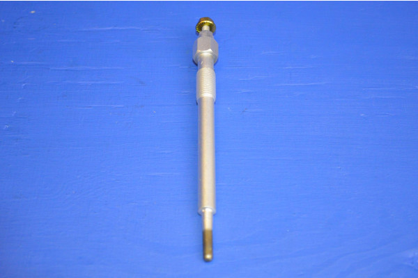 Glow / Heater Plug (11 Volt) 4 Per Engine