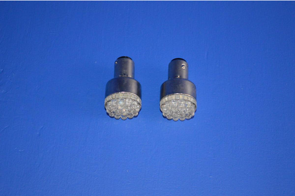 Rear Brake / Side Lamp LED Bulb 21W/5W Push Twist Clear (2)